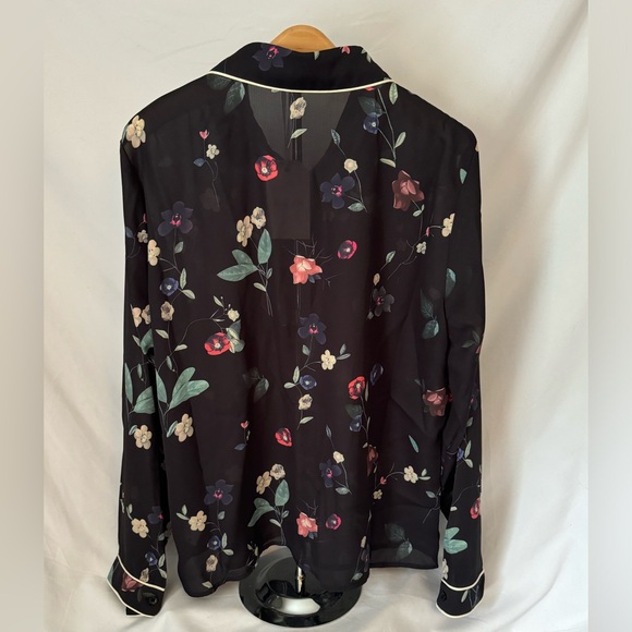 Stella & Rose, sheer floral top, size 14, New! - Picture 2 of 5